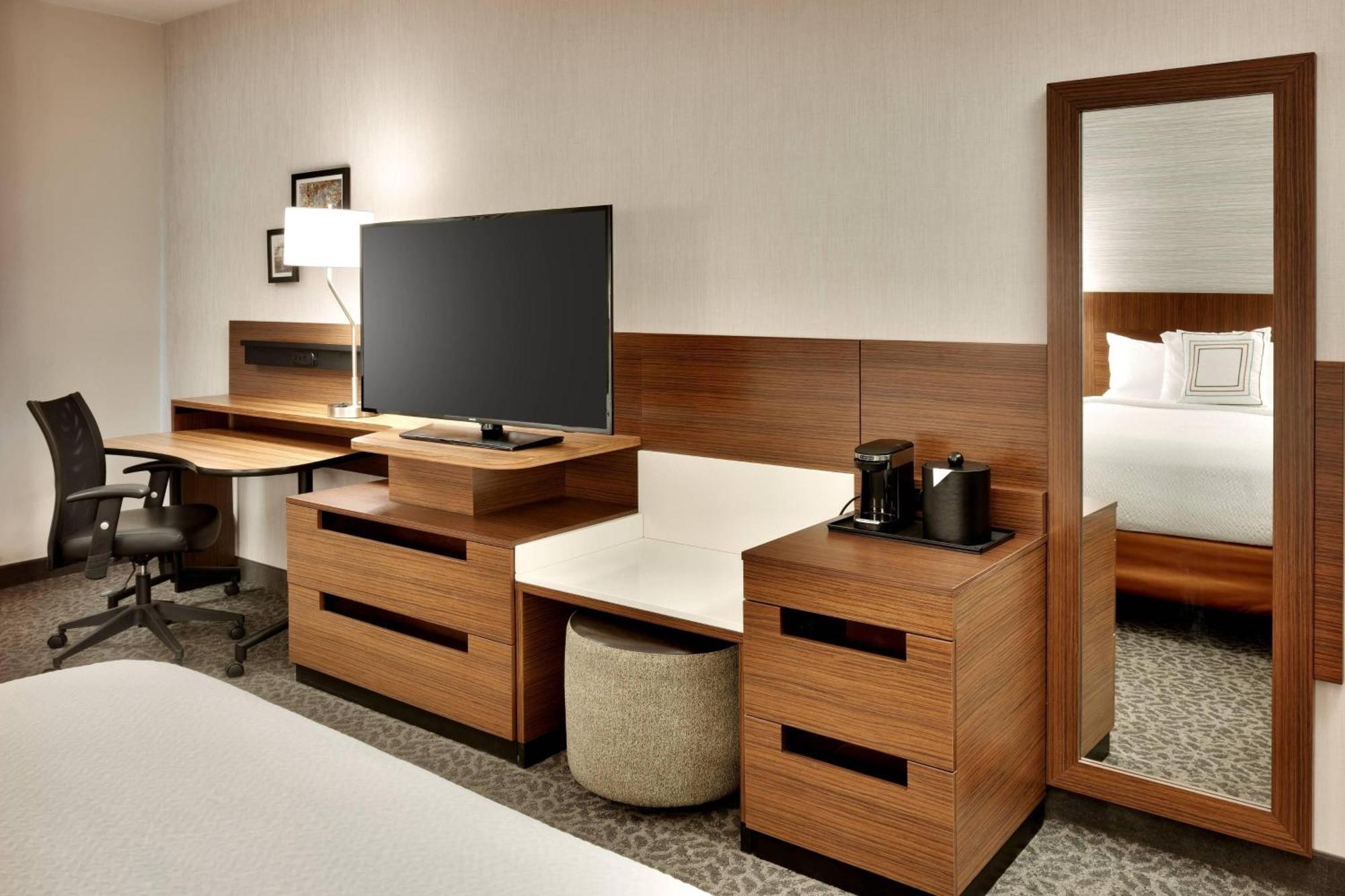 Fairfield Inn & Suites By Marriott Springfield North Экстерьер фото