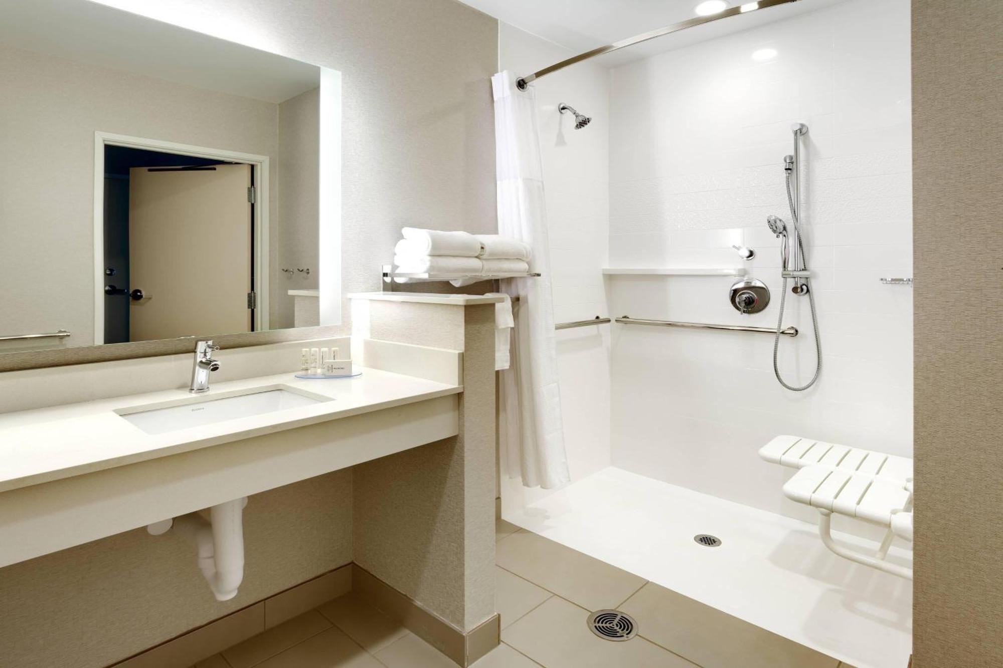 Fairfield Inn & Suites By Marriott Springfield North Экстерьер фото